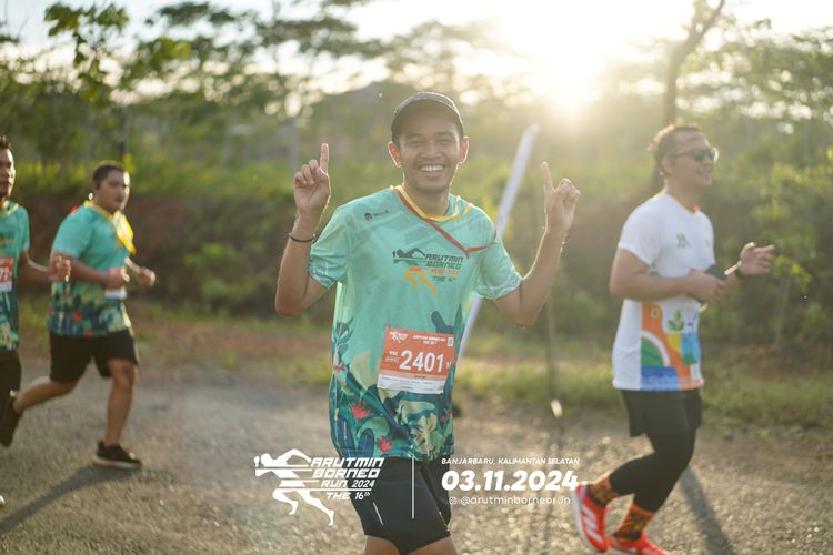 Race photo from Arutmin Borneo Run 2024