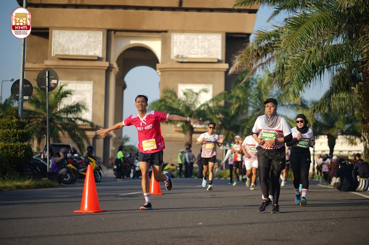 Race photo from Kediri Half Marathon 2024