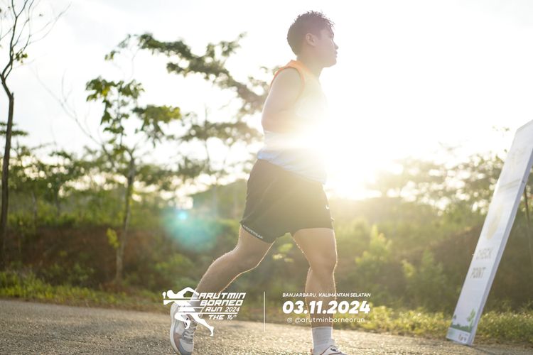 Race photo from Arutmin Borneo Run 2024