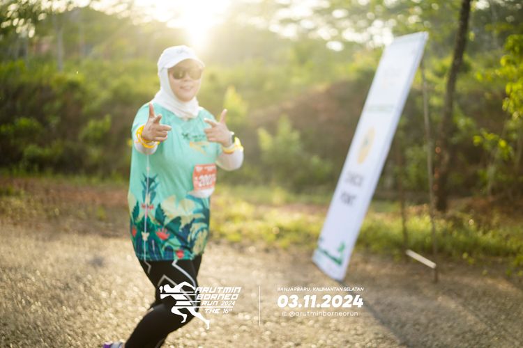 Race photo from Arutmin Borneo Run 2024