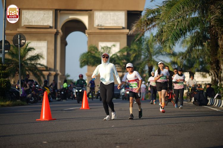 Race photo from Kediri Half Marathon 2024