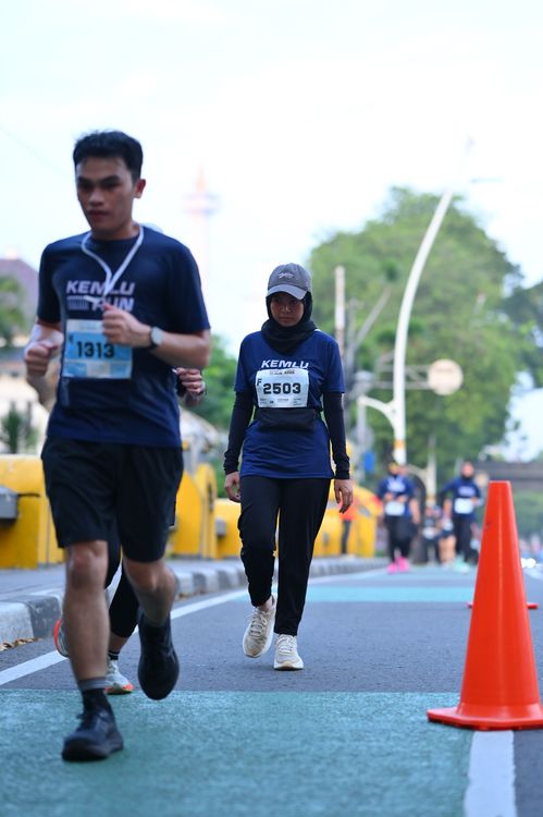 Race photo from KEMLU RUN 2025