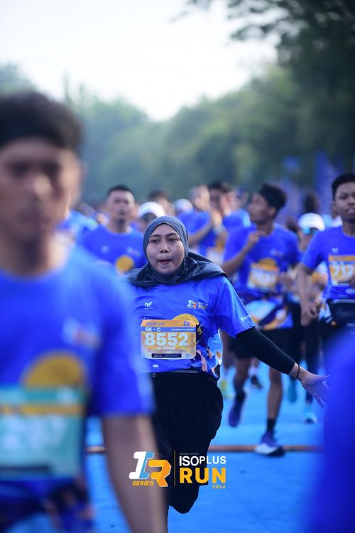 Race photo from Isoplus Run 2024 Surabaya