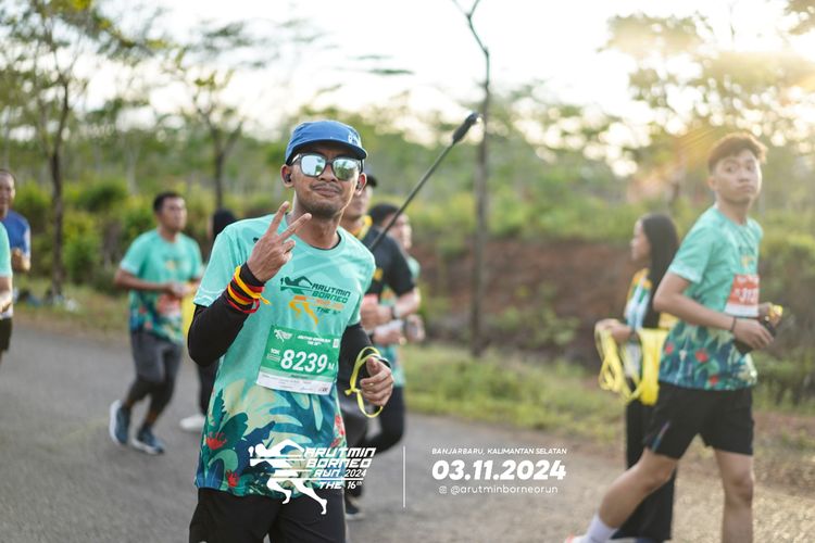 Race photo from Arutmin Borneo Run 2024