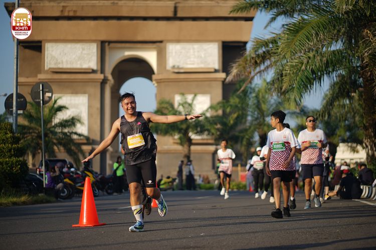 Race photo from Kediri Half Marathon 2024