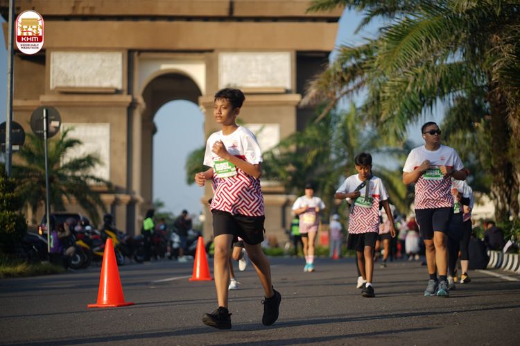 Race photo from Kediri Half Marathon 2024