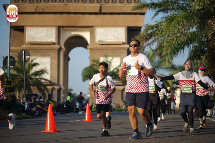 Race photo from Kediri Half Marathon 2024