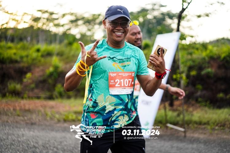 Race photo from Arutmin Borneo Run 2024