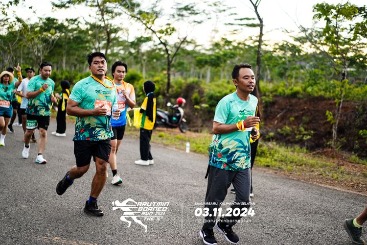 Race photo from Arutmin Borneo Run 2024