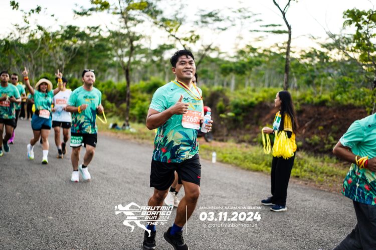 Race photo from Arutmin Borneo Run 2024