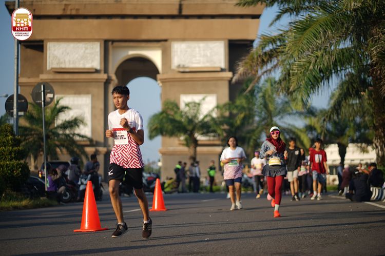 Race photo from Kediri Half Marathon 2024