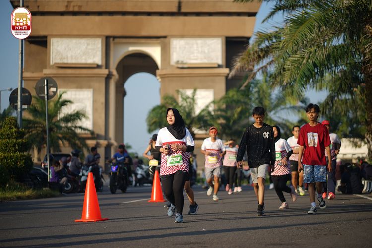 Race photo from Kediri Half Marathon 2024