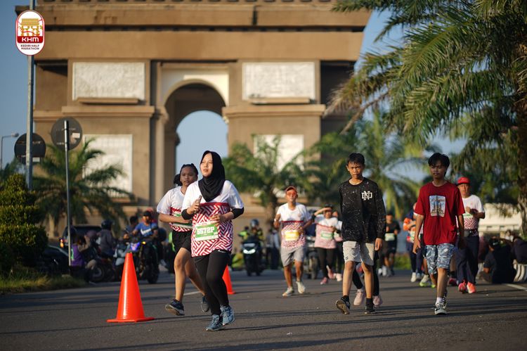 Race photo from Kediri Half Marathon 2024