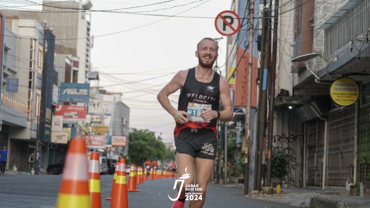 Race photo from Jabar Run 10K 2024