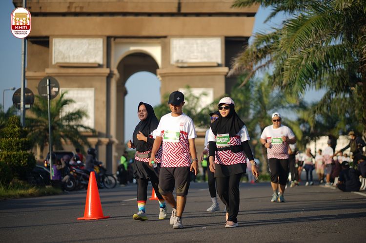 Race photo from Kediri Half Marathon 2024