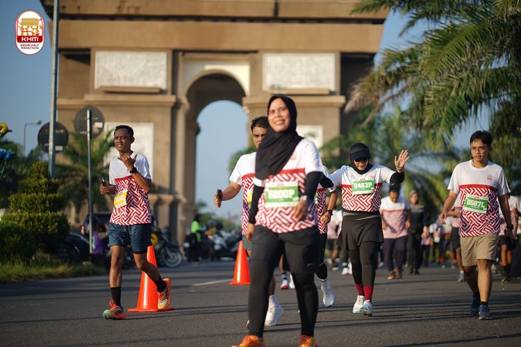 Race photo from Kediri Half Marathon 2024