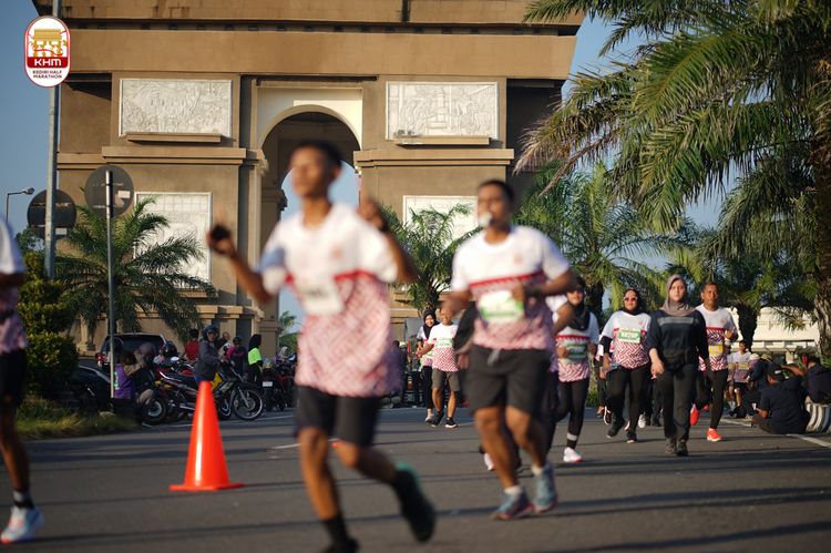 Race photo from Kediri Half Marathon 2024