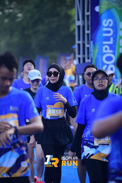 Race photo from Isoplus Run 2024 Surabaya