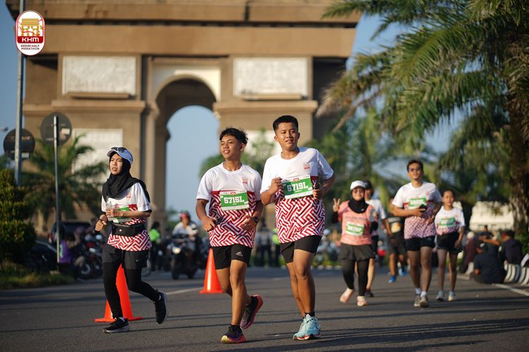 Race photo from Kediri Half Marathon 2024