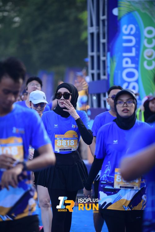 Race photo from Isoplus Run 2024 Surabaya