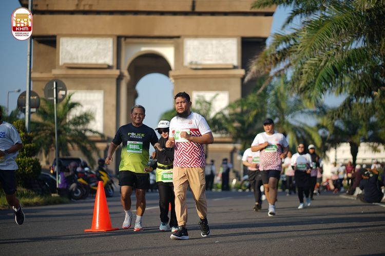 Race photo from Kediri Half Marathon 2024