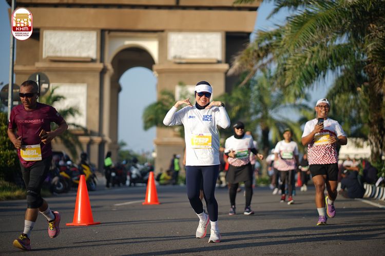 Race photo from Kediri Half Marathon 2024