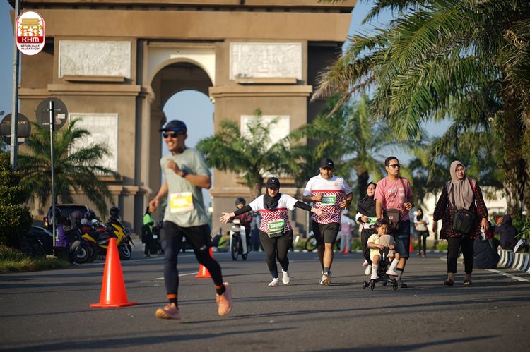 Race photo from Kediri Half Marathon 2024