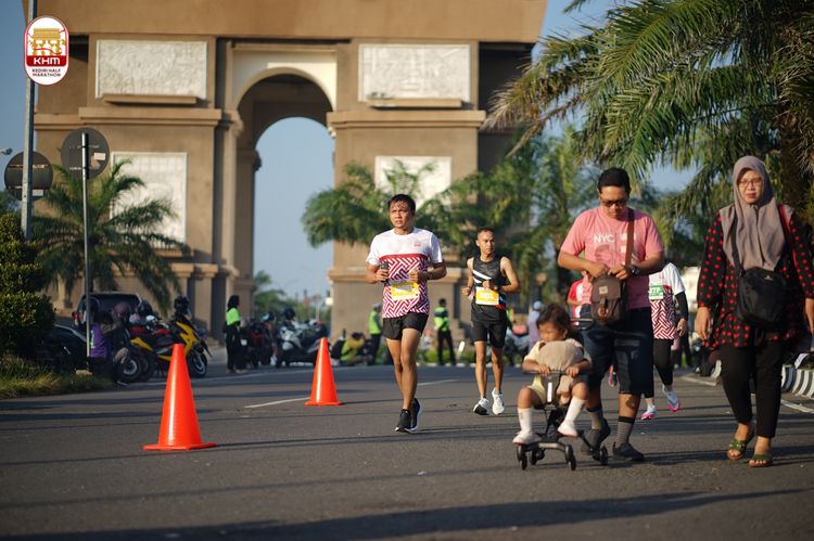 Race photo from Kediri Half Marathon 2024