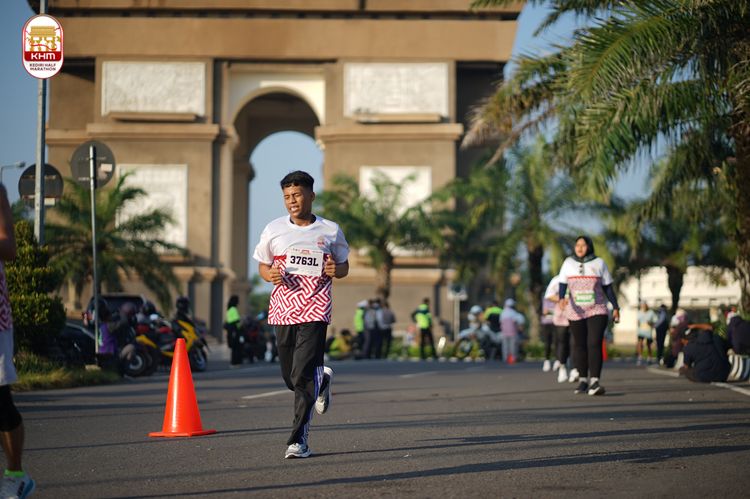 Race photo from Kediri Half Marathon 2024