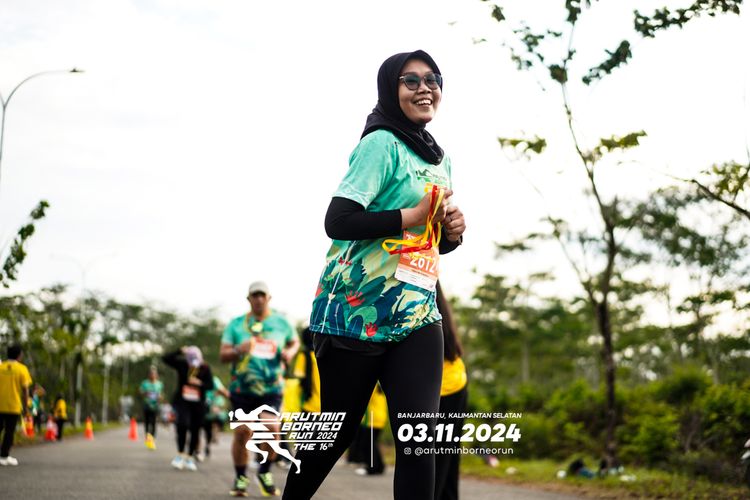 Race photo from Arutmin Borneo Run 2024