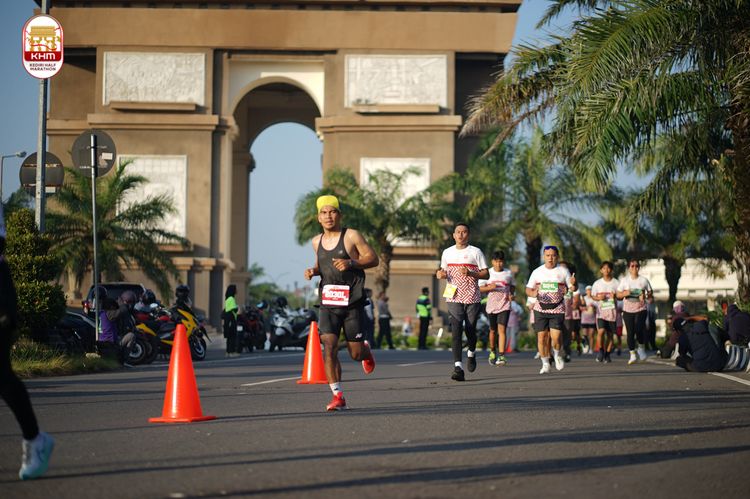 Race photo from Kediri Half Marathon 2024