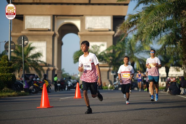 Race photo from Kediri Half Marathon 2024