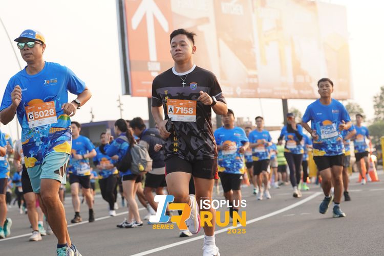Race photo from ISOPLUS RUN 2025 - JAKARTA