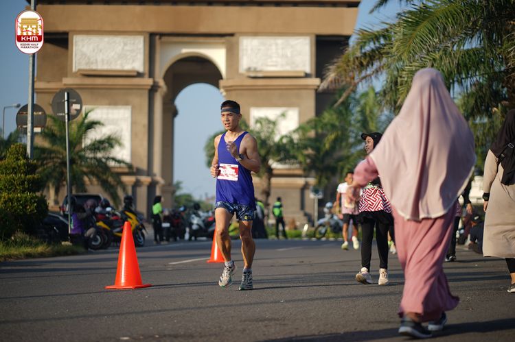 Race photo from Kediri Half Marathon 2024