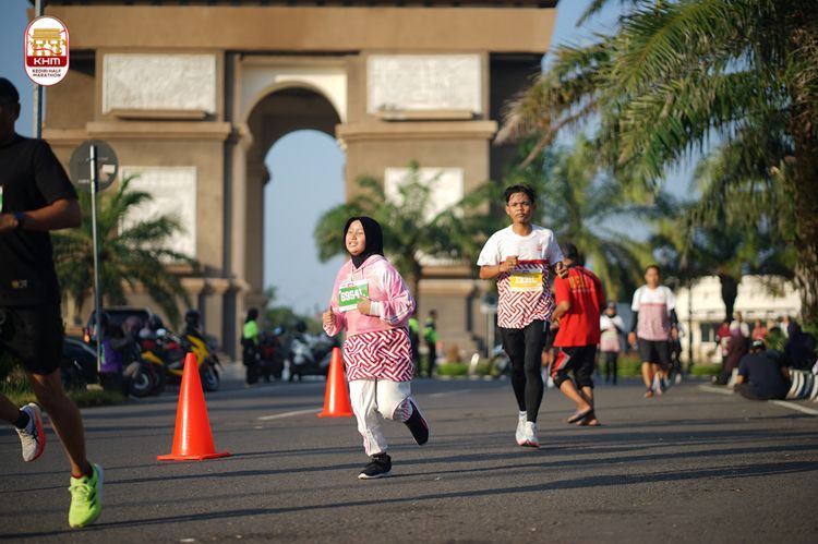 Race photo from Kediri Half Marathon 2024