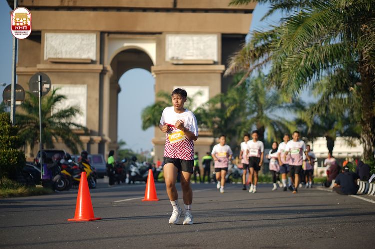 Race photo from Kediri Half Marathon 2024