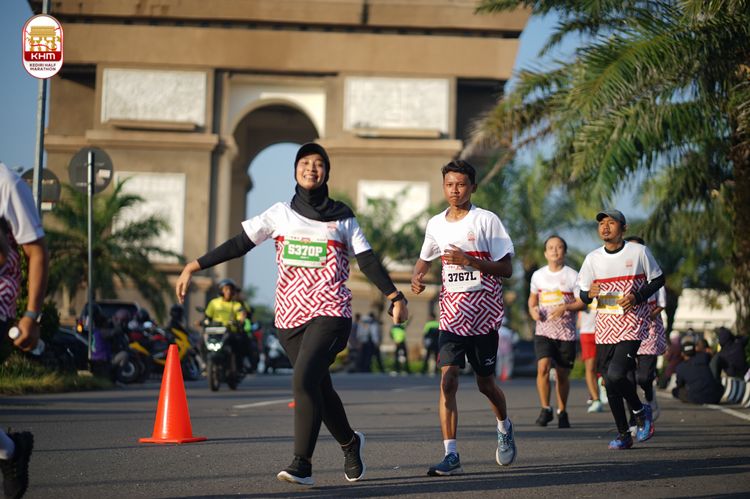 Race photo from Kediri Half Marathon 2024