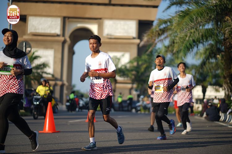 Race photo from Kediri Half Marathon 2024
