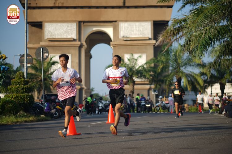 Race photo from Kediri Half Marathon 2024