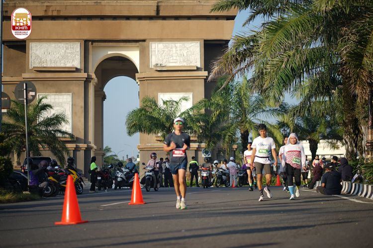 Race photo from Kediri Half Marathon 2024