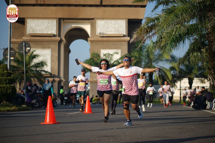 Race photo from Kediri Half Marathon 2024