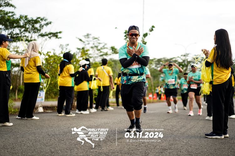 Race photo from Arutmin Borneo Run 2024