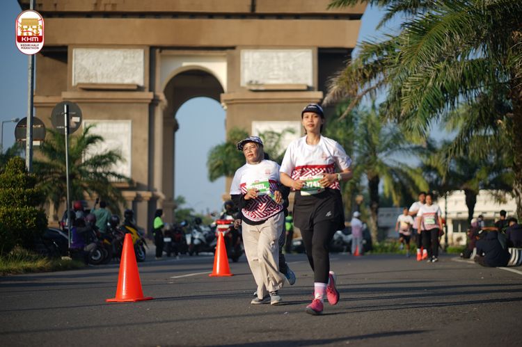 Race photo from Kediri Half Marathon 2024