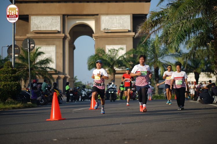 Race photo from Kediri Half Marathon 2024