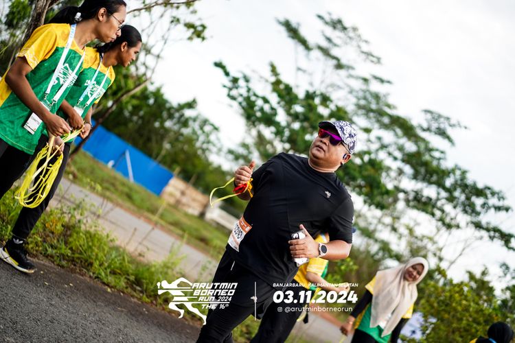 Race photo from Arutmin Borneo Run 2024