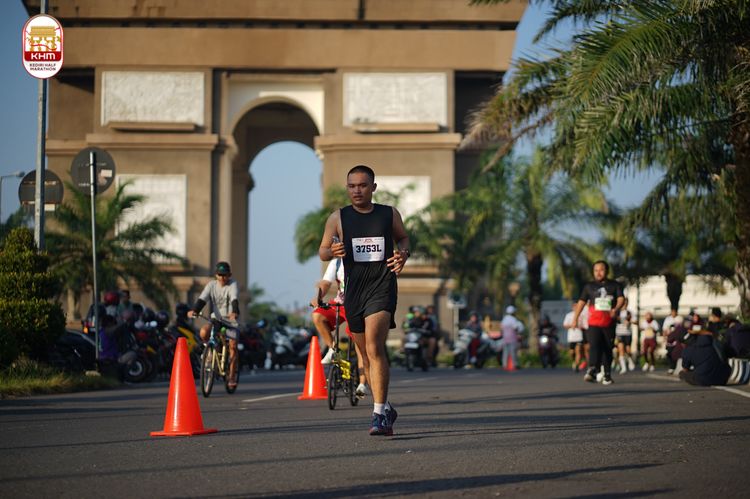 Race photo from Kediri Half Marathon 2024