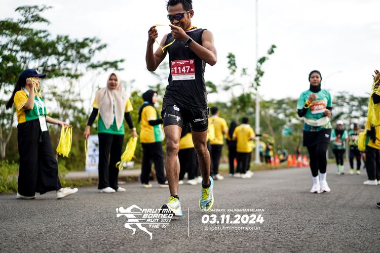 Race photo from Arutmin Borneo Run 2024
