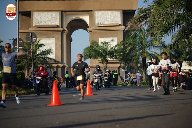 Race photo from Kediri Half Marathon 2024