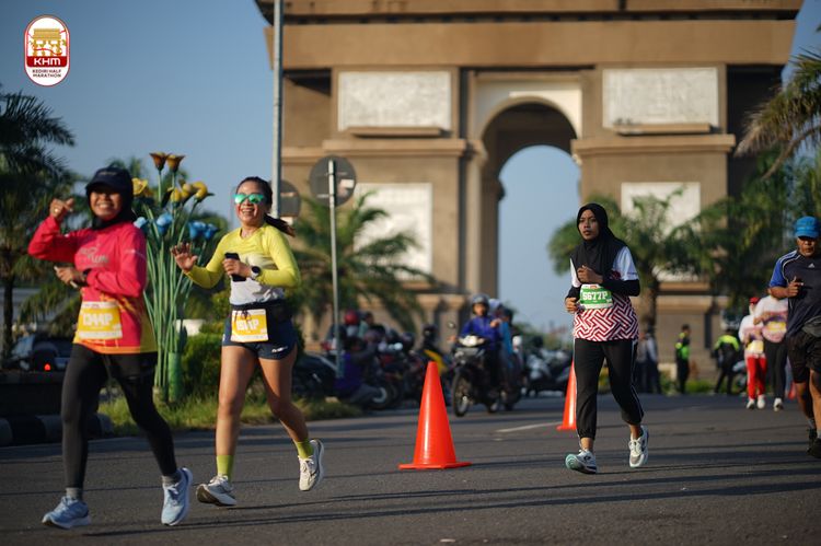 Race photo from Kediri Half Marathon 2024