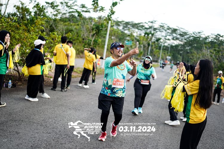 Race photo from Arutmin Borneo Run 2024